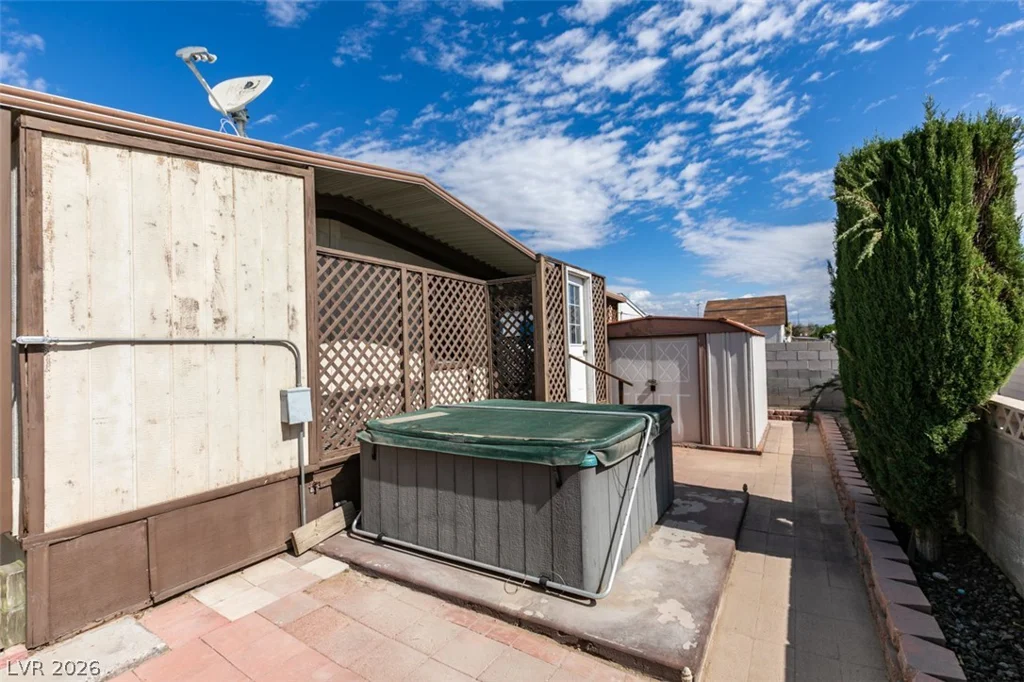 3338 Ewa Beach, Las Vegas, NV 89122