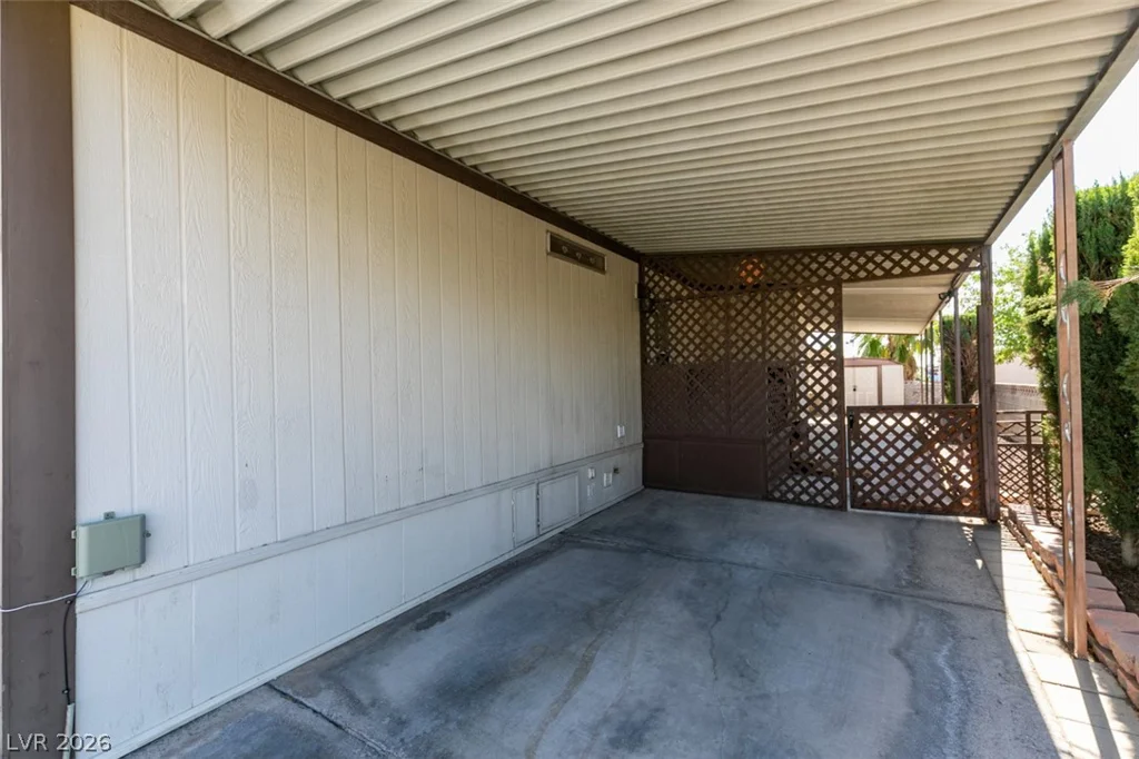 3338 Ewa Beach, Las Vegas, NV 89122