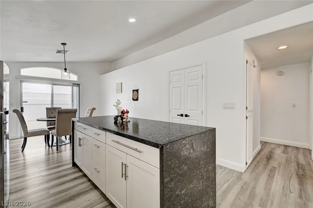 8127 Chambersberg, Las Vegas, NV 89147