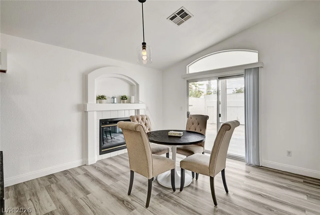 8127 Chambersberg, Las Vegas, NV 89147