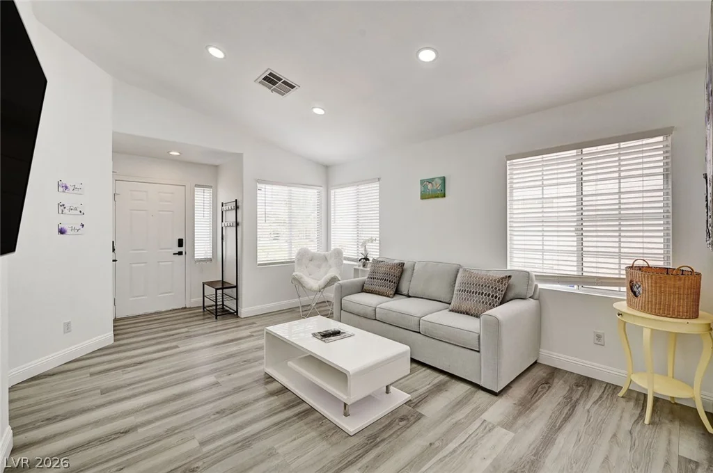 8127 Chambersberg, Las Vegas, NV 89147
