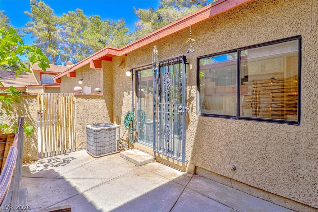 2430 Pickwick, Henderson, NV 89014