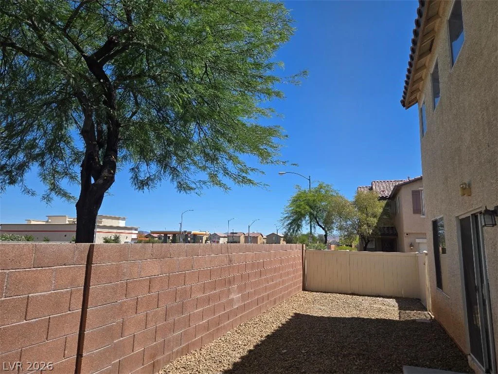 8032 Dardanelle Valley, Las Vegas, NV 89139