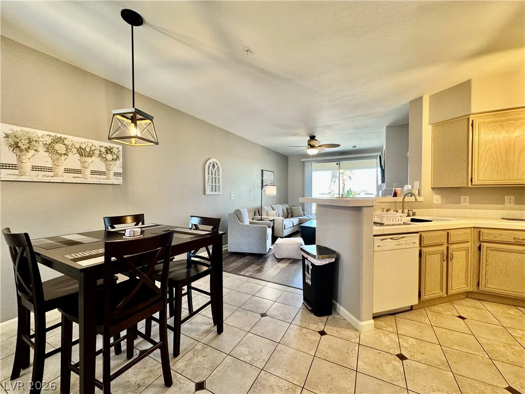 7151 Durango, Las Vegas, NV 89113