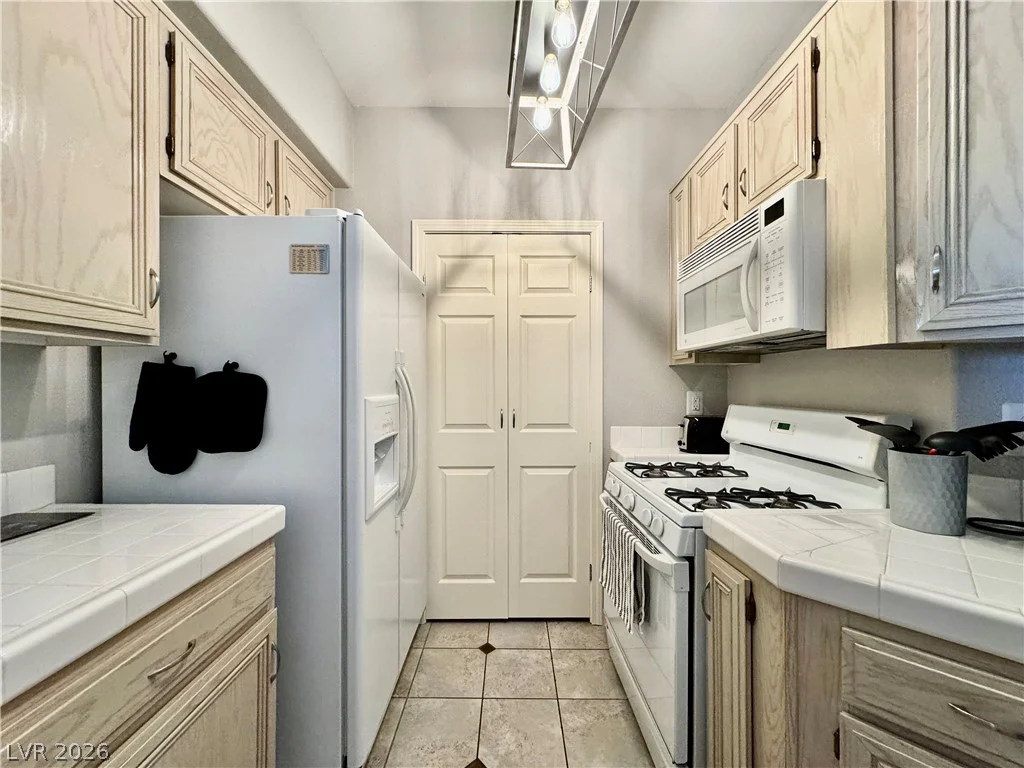 7151 Durango, Las Vegas, NV 89113