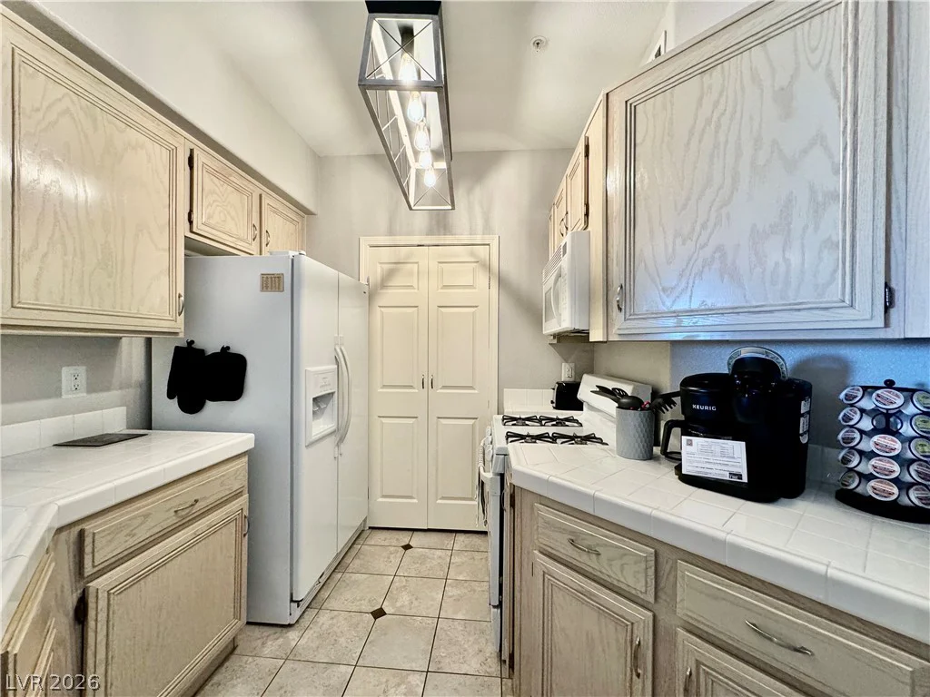 7151 Durango, Las Vegas, NV 89113