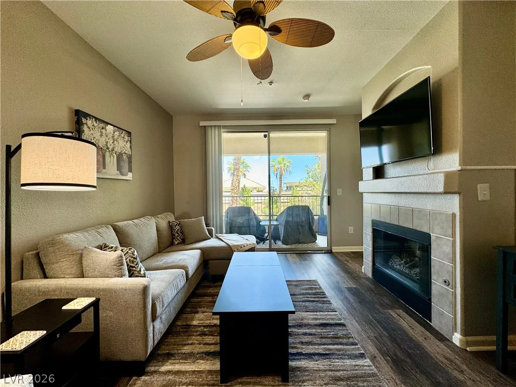 7151 Durango, Las Vegas, NV 89113