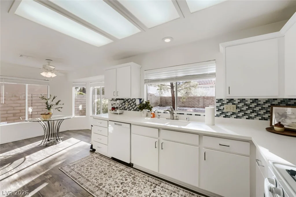 2817 Lotus Hill, Las Vegas, NV 89134