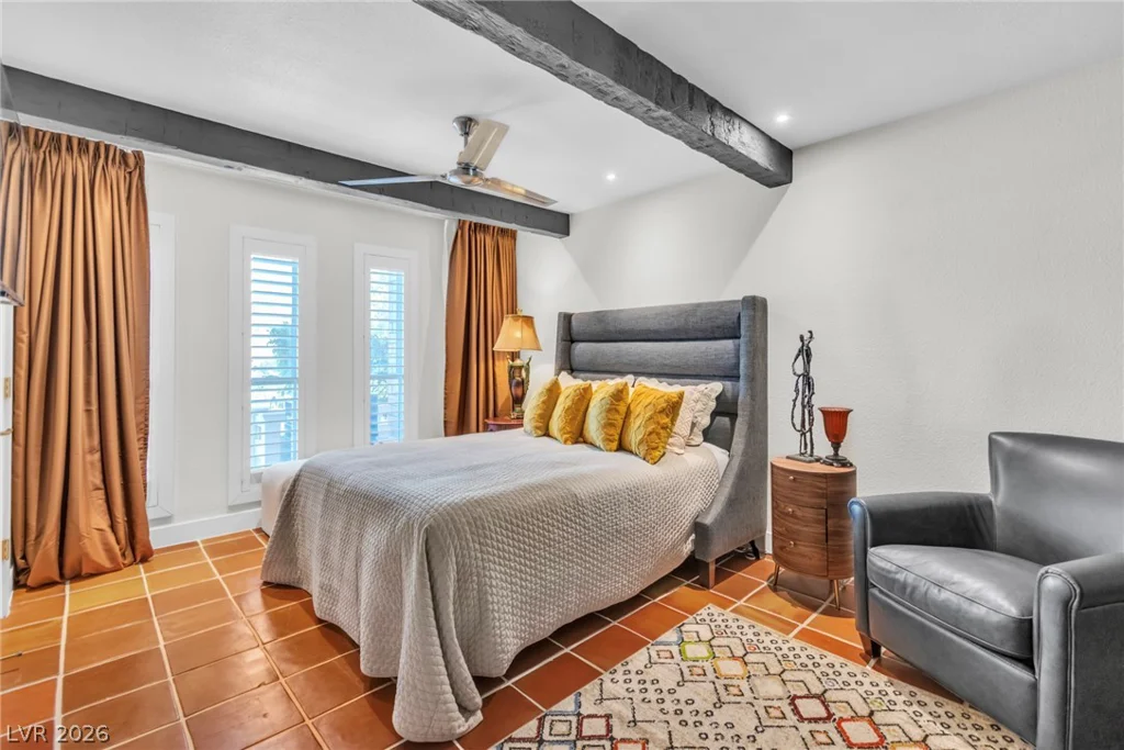 2879 Geary, Las Vegas, NV 89109