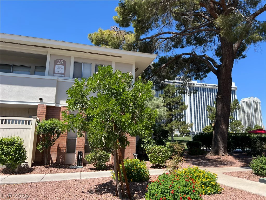 2879 Geary, Las Vegas, NV 89109