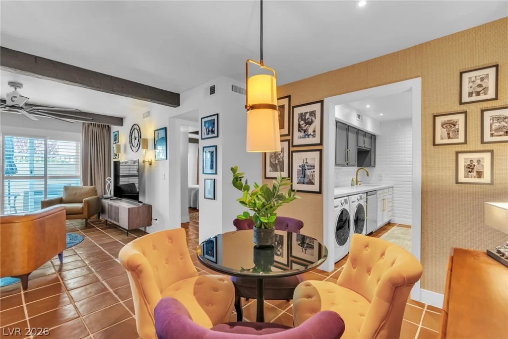 2879 Geary, Las Vegas, NV 89109