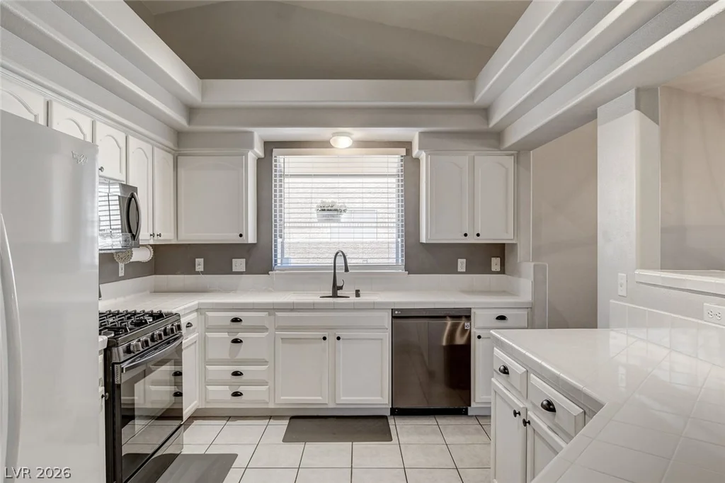 5712 Silver Belle, Las Vegas, NV 89149