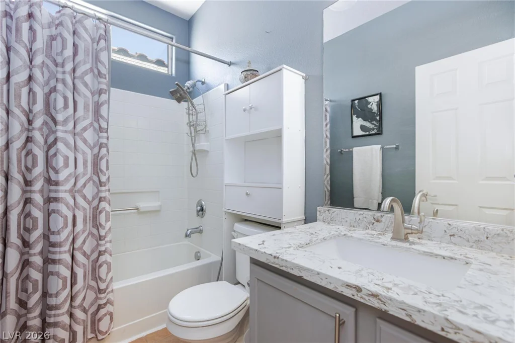 10435 Meadow Village, Las Vegas, NV 89183