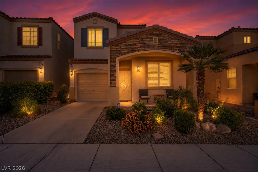 10435 Meadow Village, Las Vegas, NV 89183