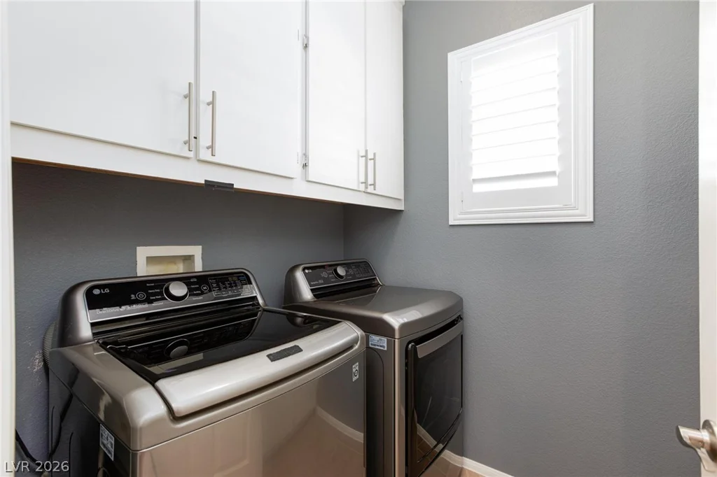 10435 Meadow Village, Las Vegas, NV 89183