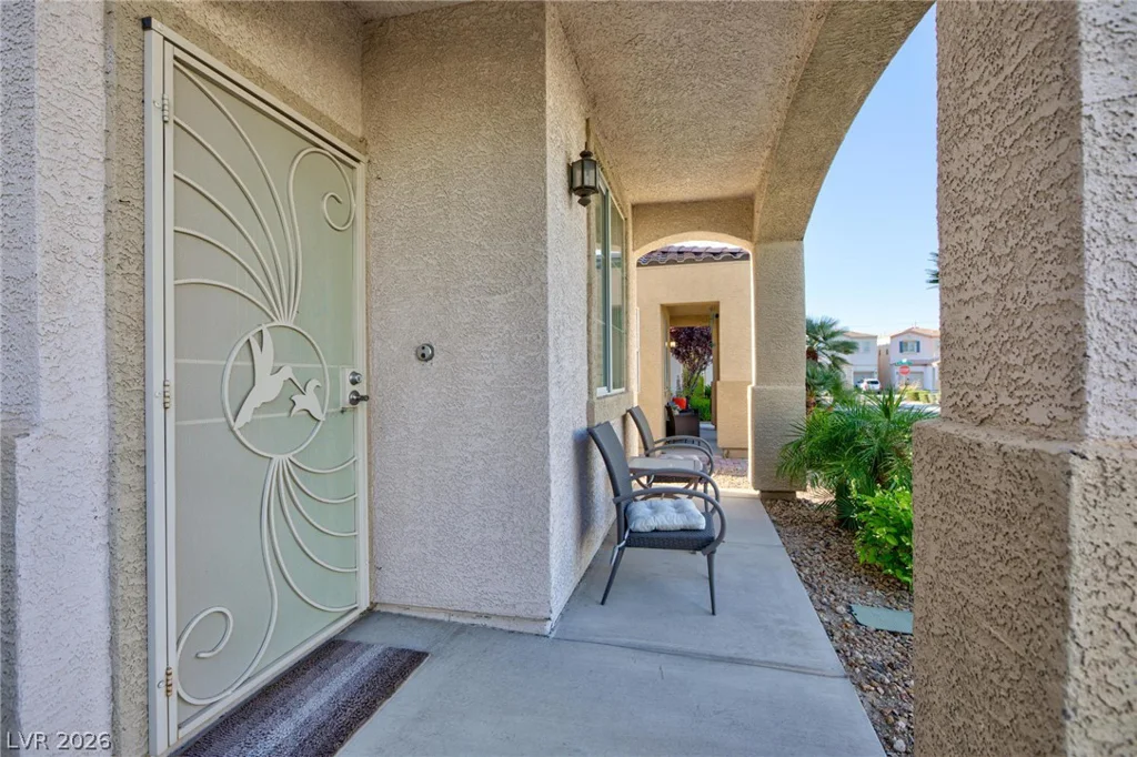 10435 Meadow Village, Las Vegas, NV 89183