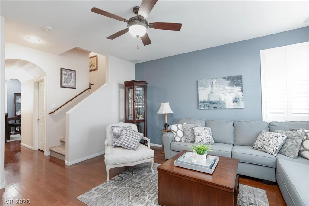 10435 Meadow Village, Las Vegas, NV 89183