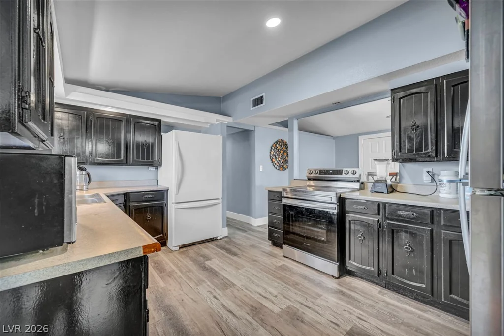 713 Upland, Las Vegas, NV 89107