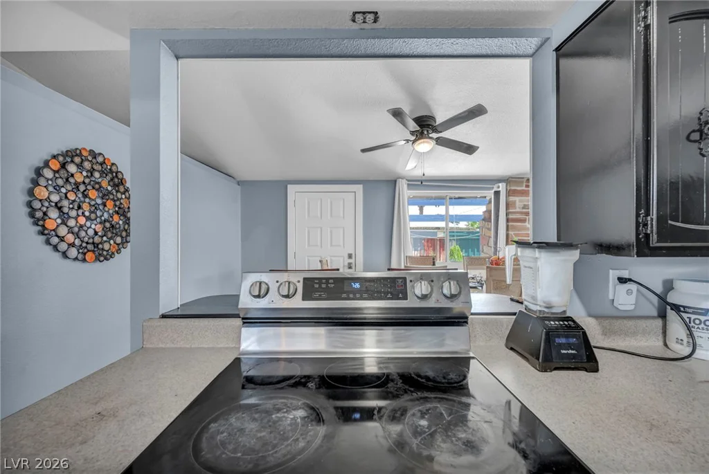 713 Upland, Las Vegas, NV 89107