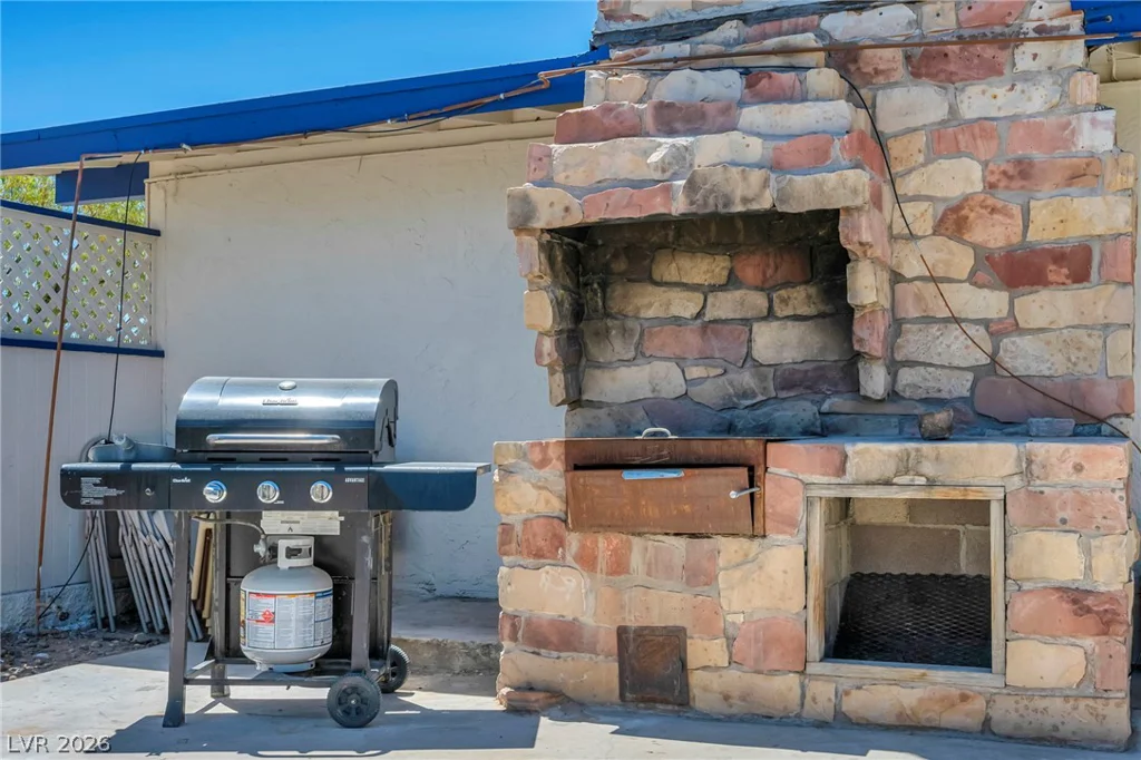 713 Upland, Las Vegas, NV 89107