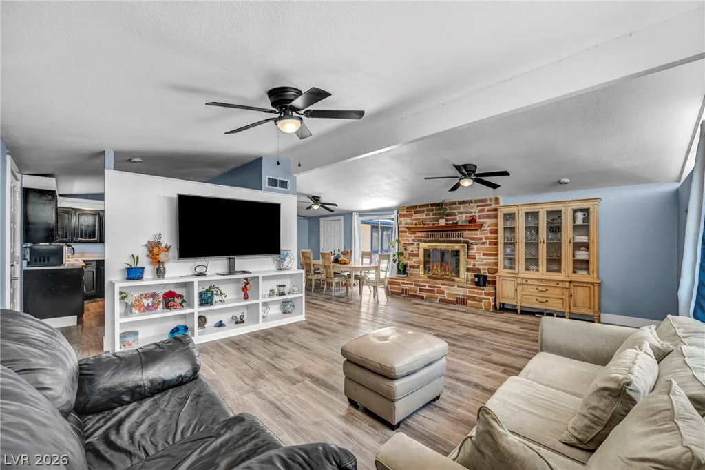 713 Upland, Las Vegas, NV 89107