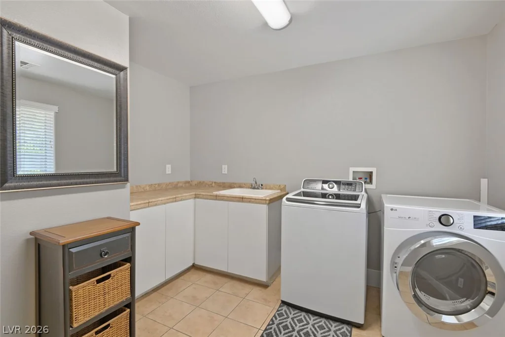 9050 Tropicana, Las Vegas, NV 89147
