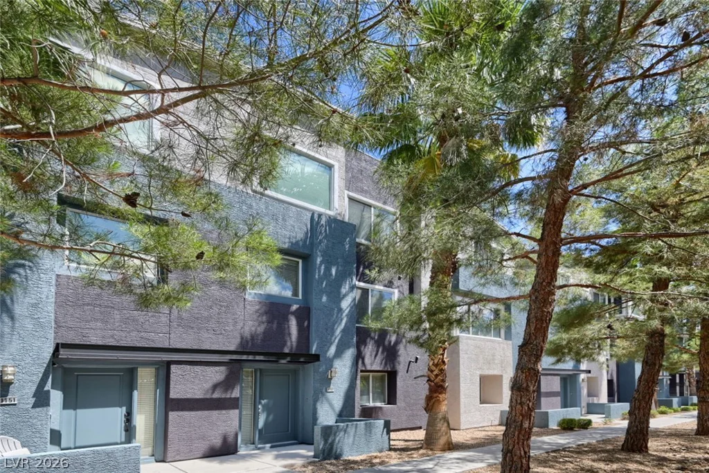 9050 Tropicana, Las Vegas, NV 89147