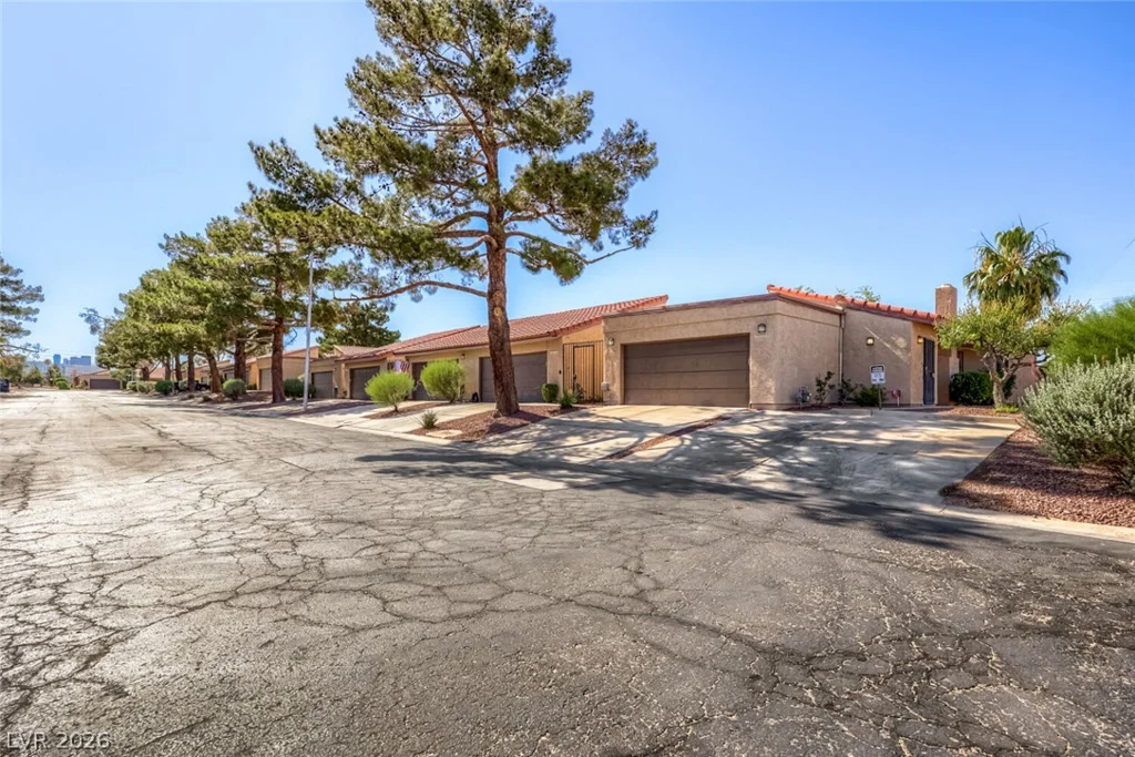1882 Camino Verde, Las Vegas, NV 89119