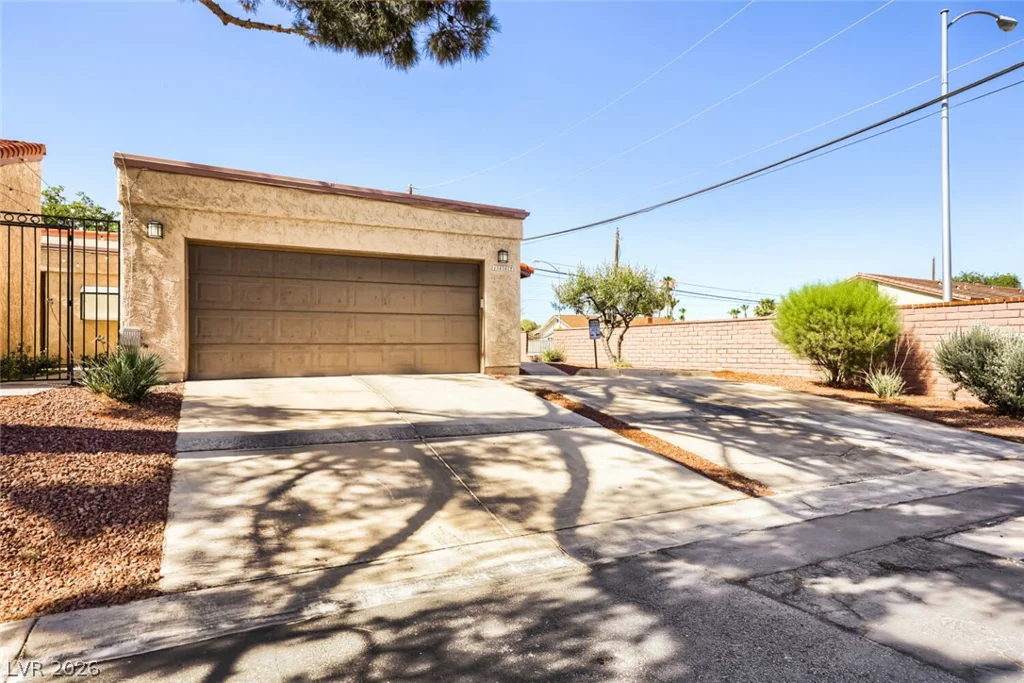 1882 Camino Verde, Las Vegas, NV 89119