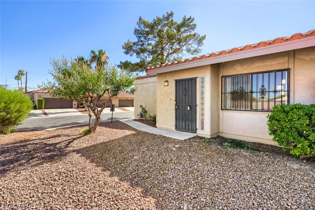 1882 Camino Verde, Las Vegas, NV 89119