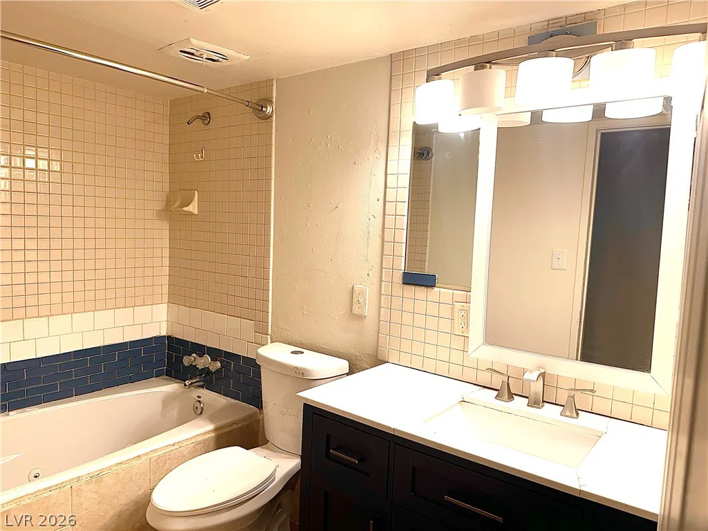 4521 Pacyna, Las Vegas, NV 89122