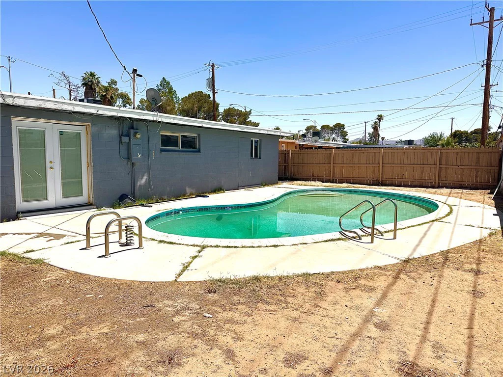 4521 Pacyna, Las Vegas, NV 89122