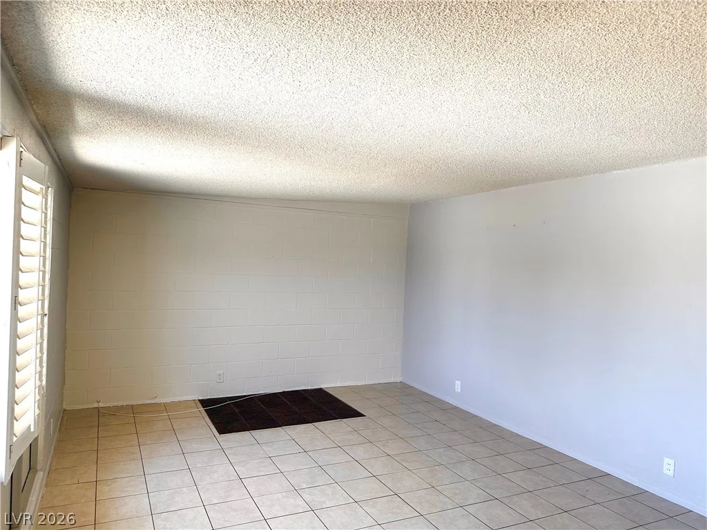 4521 Pacyna, Las Vegas, NV 89122