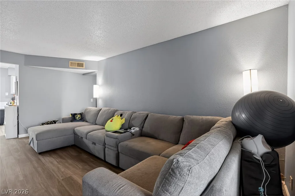 3151 Soaring Gulls, Las Vegas, NV 89128