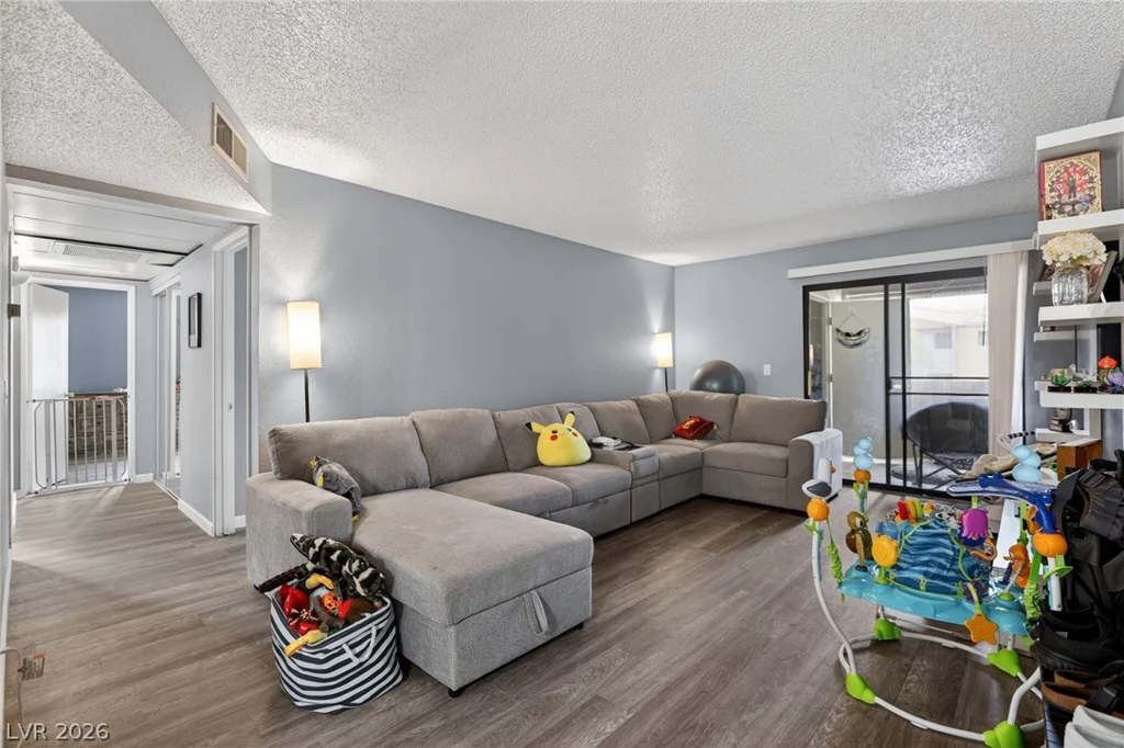 3151 Soaring Gulls, Las Vegas, NV 89128