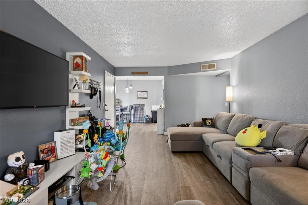 3151 Soaring Gulls, Las Vegas, NV 89128