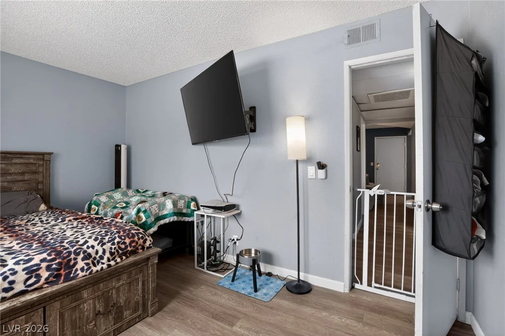 3151 Soaring Gulls, Las Vegas, NV 89128