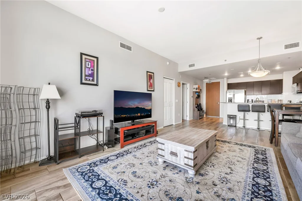 8255 Las Vegas, Las Vegas, NV 89123