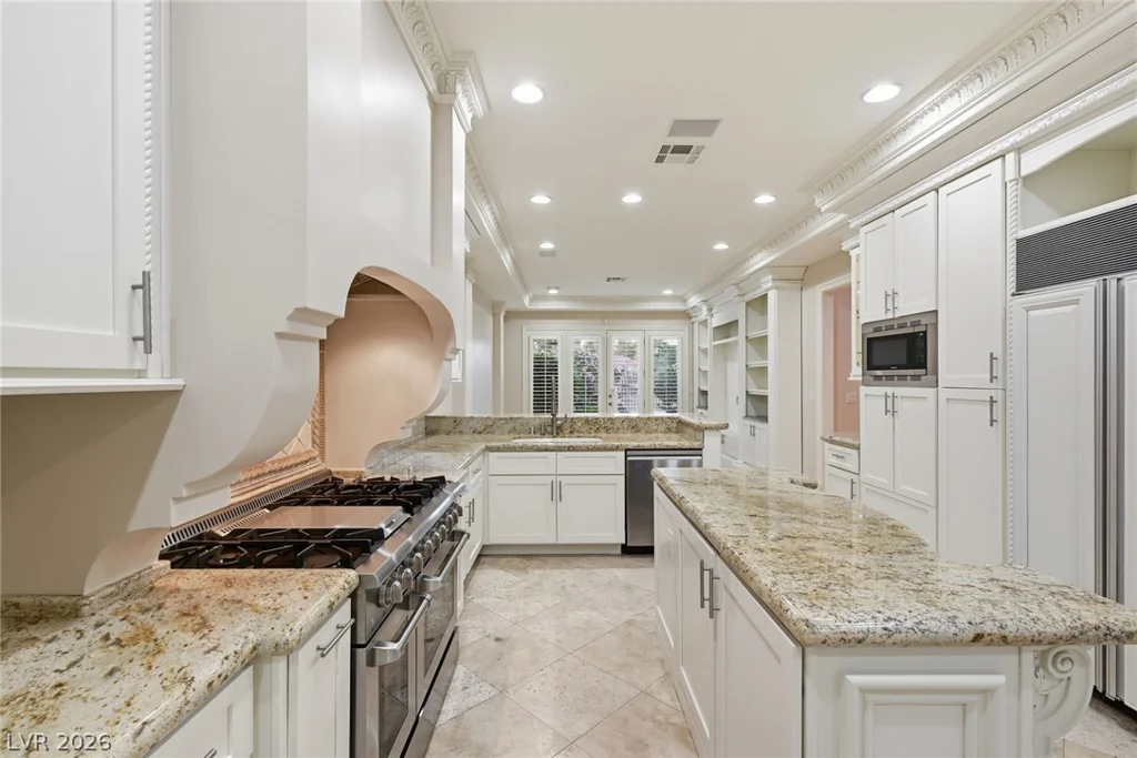 7980 Castle Pines, Las Vegas, NV 89113