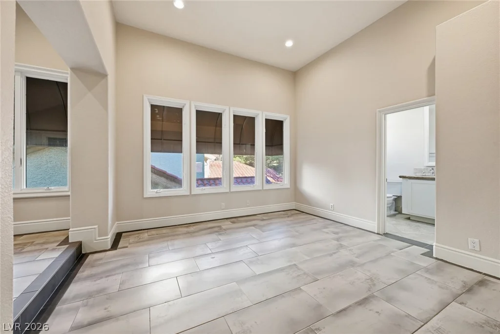 7980 Castle Pines, Las Vegas, NV 89113
