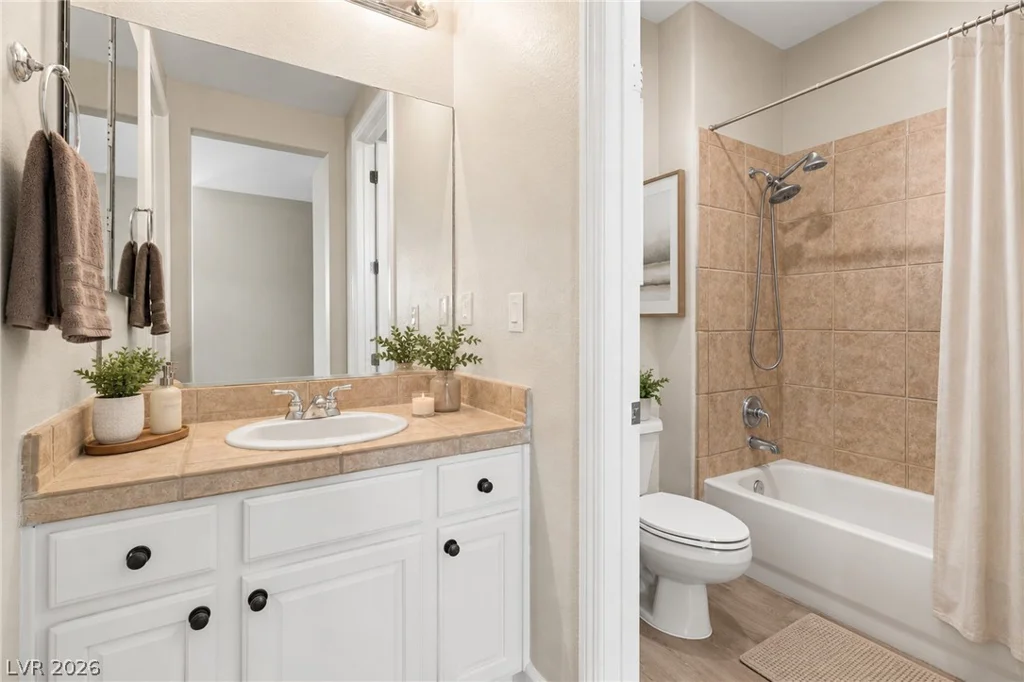 25 Kittansett, Henderson, NV 89052