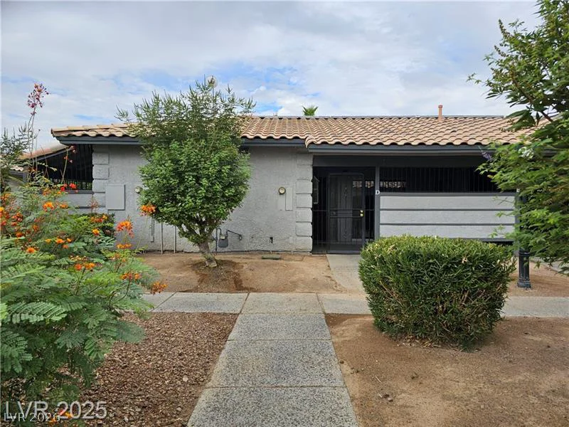 211 Lamb, Las Vegas, NV 89110