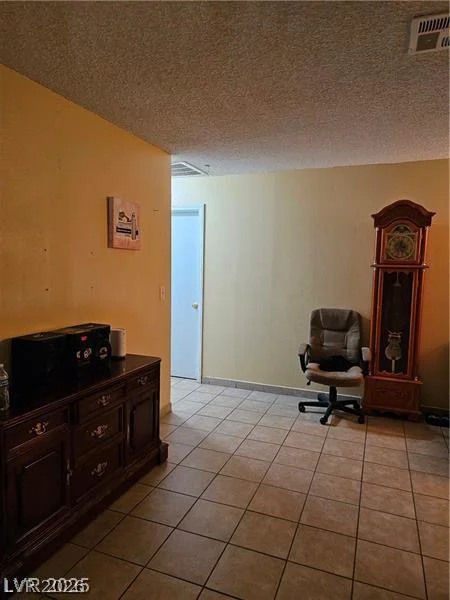 211 Lamb, Las Vegas, NV 89110
