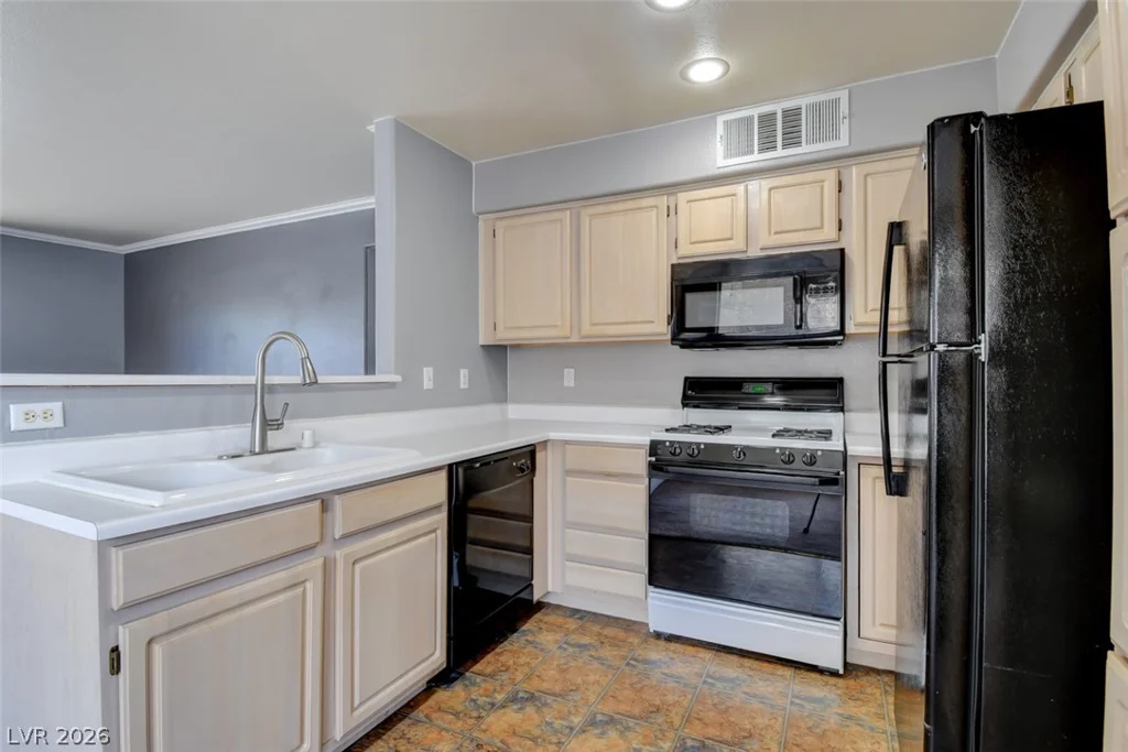 5710 Tropicana, Las Vegas, NV 89122