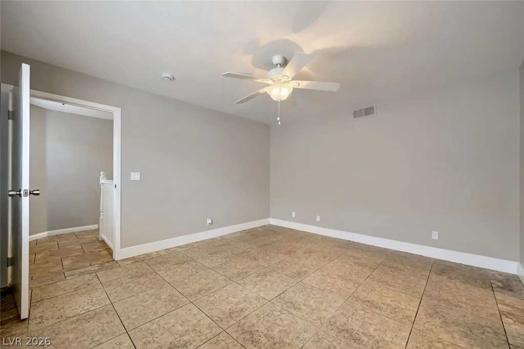 3891 Gulliver, Las Vegas, NV 89115