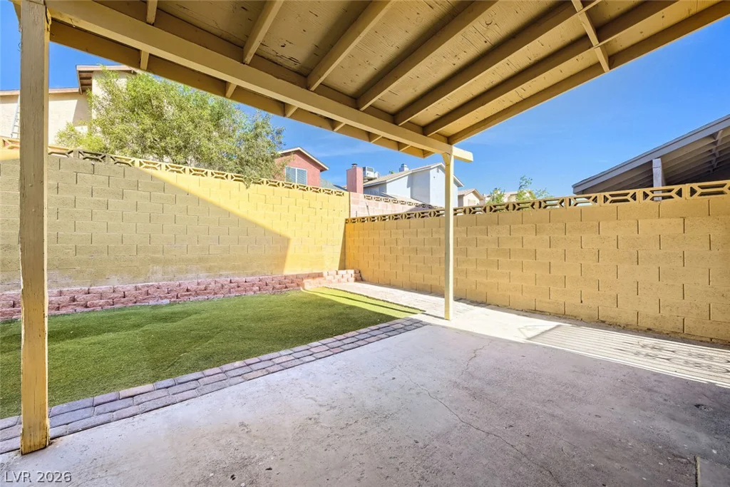 3891 Gulliver, Las Vegas, NV 89115