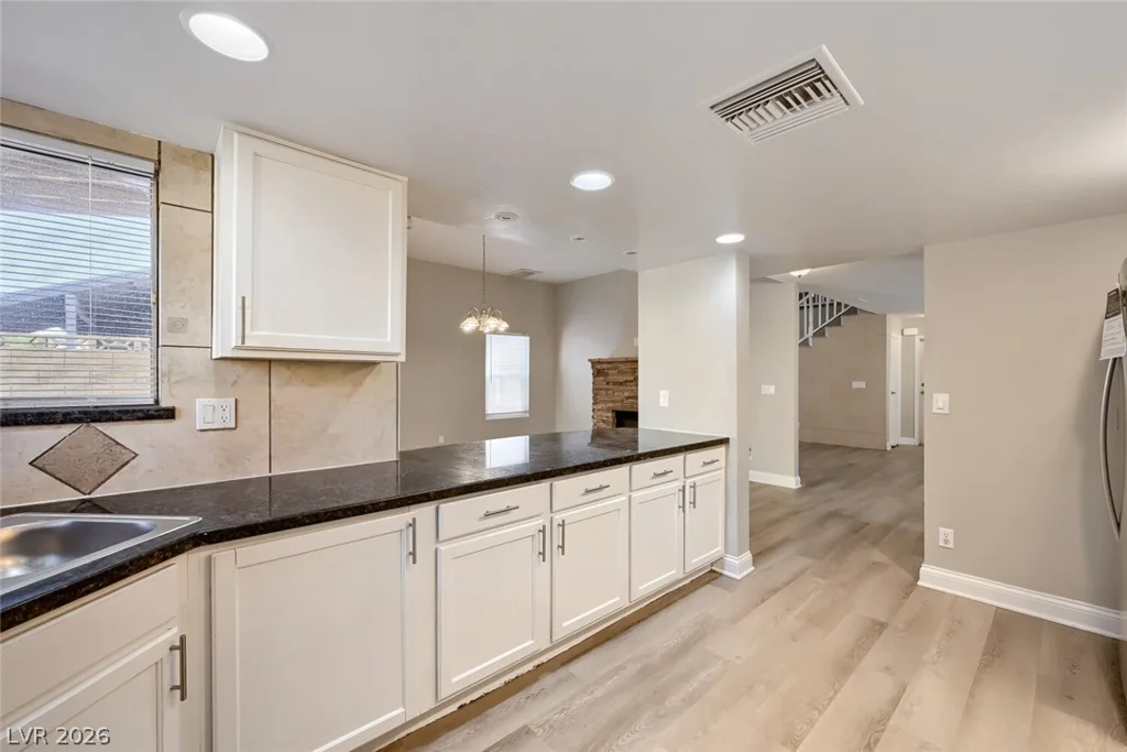 3891 Gulliver, Las Vegas, NV 89115