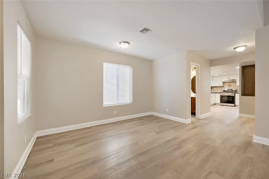 3891 Gulliver, Las Vegas, NV 89115