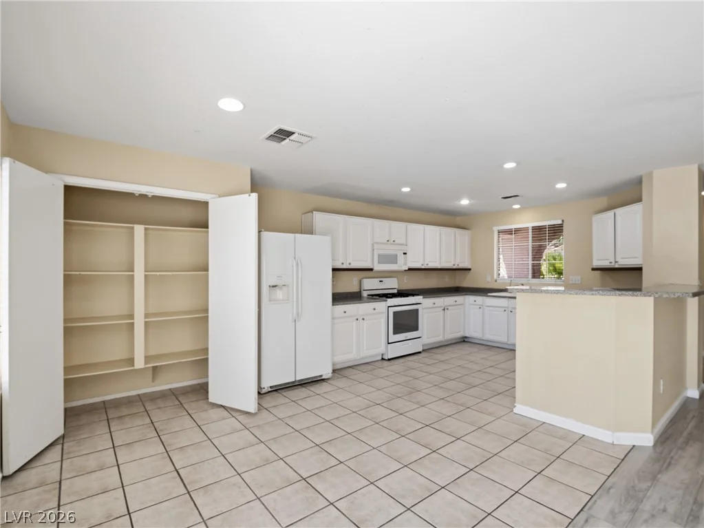 8717 Majestic Pine, Las Vegas, NV 89143