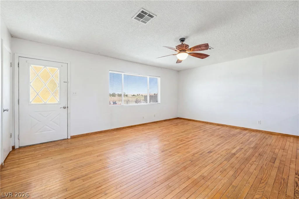 1575 Navajo, Logandale, NV 89021